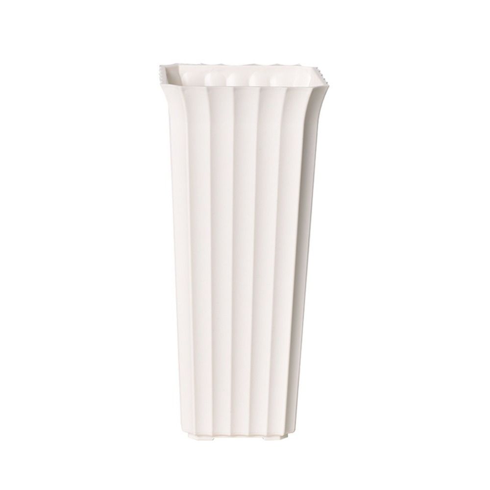 مزهرية عصرية سوداء وبيضاء من ا - مراجعة Vertical Planter وسعره